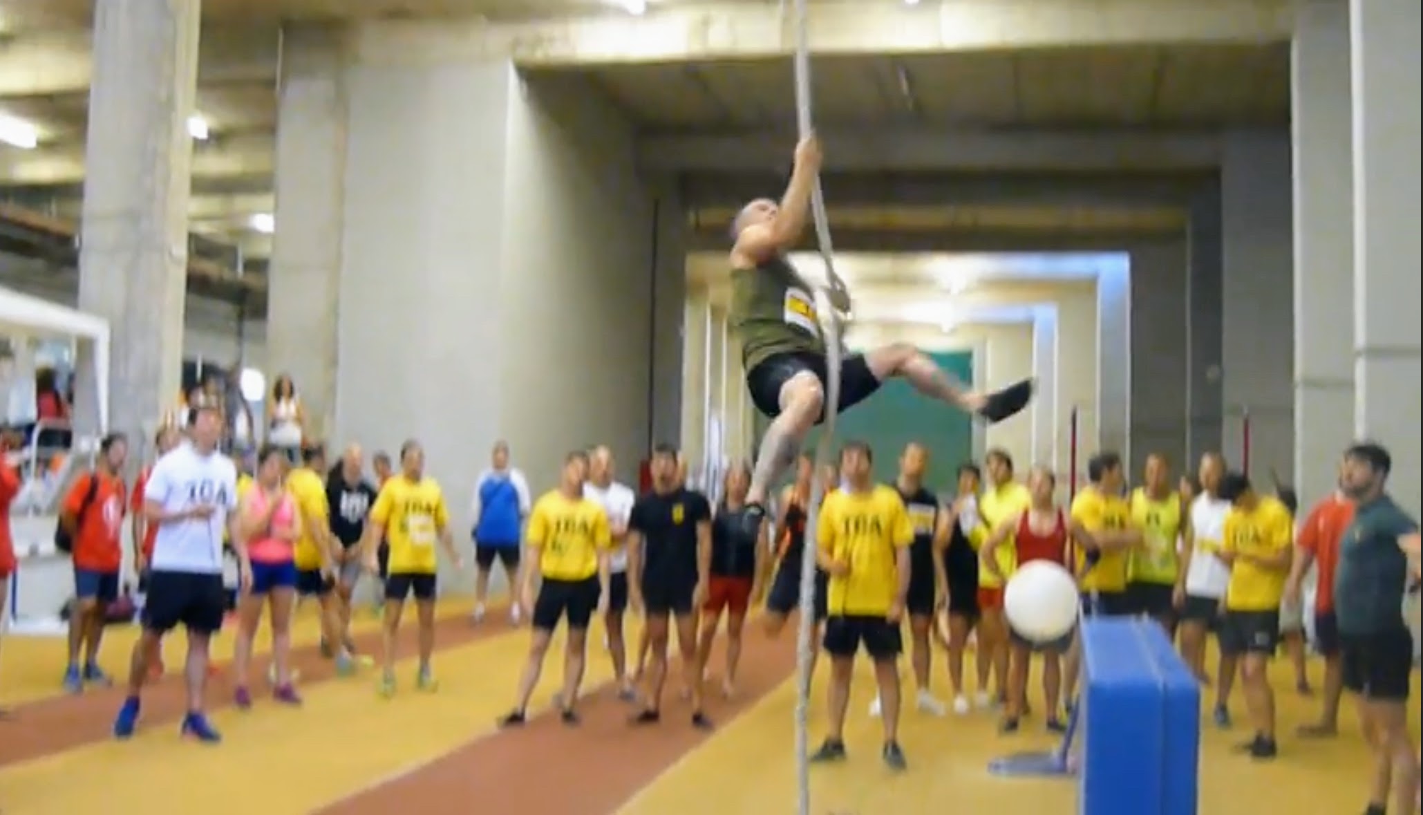 Pinganillo en oposición a Bombero Pinganillo en oposición a Bombero